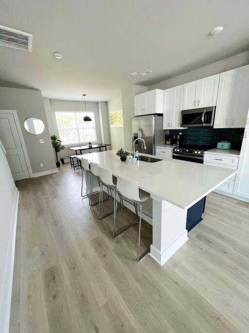 Brand New Build 10 Min- Uptown Βίλα Σάρλοτ Εξωτερικό φωτογραφία